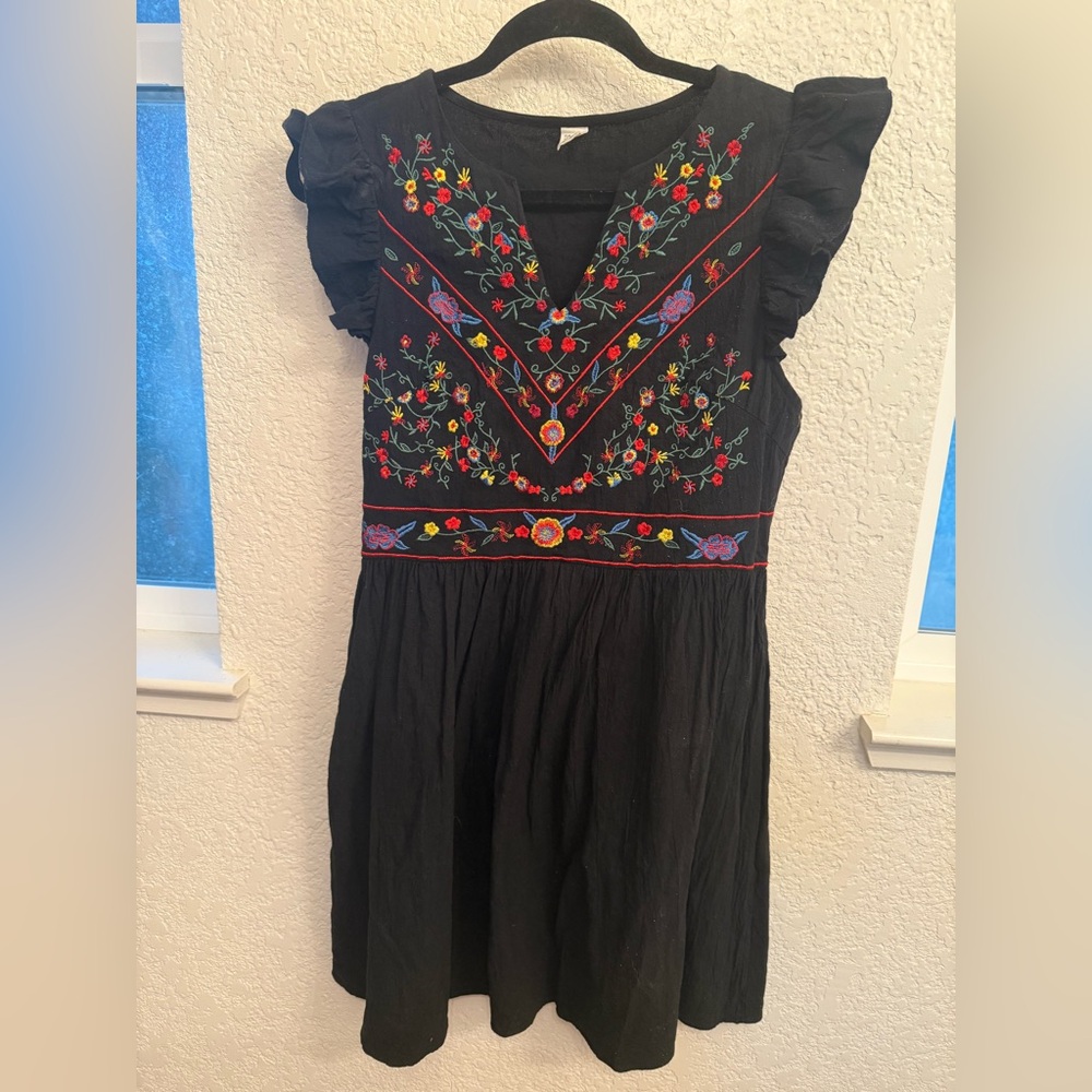Bohemian Floral Embroidered Mini Dress with Ruffle Sleeves & Fitted Waist